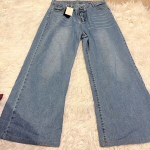 Flamingals wide leg stretchy denim jeans size XL
FL5-220